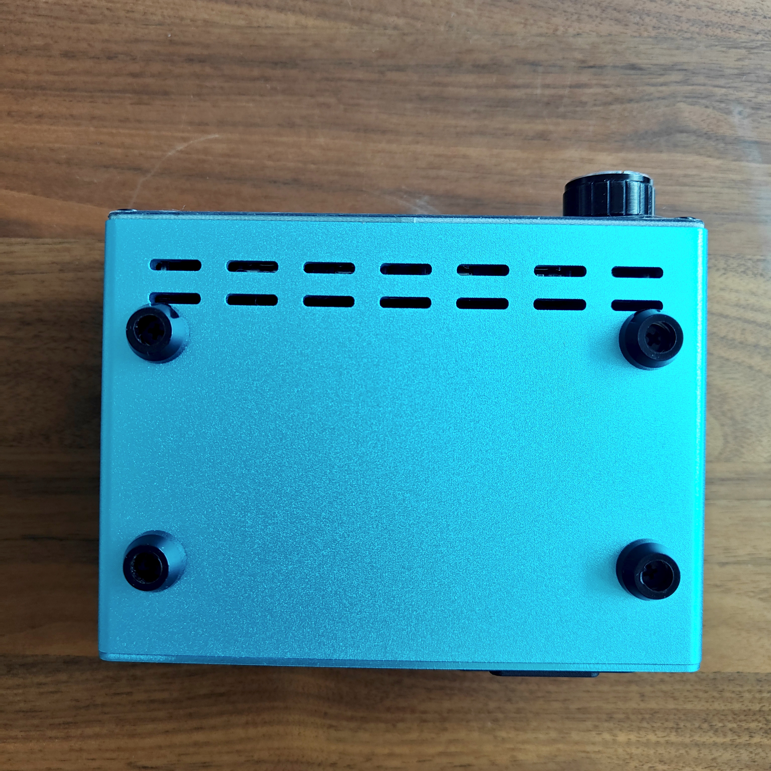 公私有全协议桌面快充充电站 300W 内置电源 四口独立 高颜值 到手用 详情图 4
