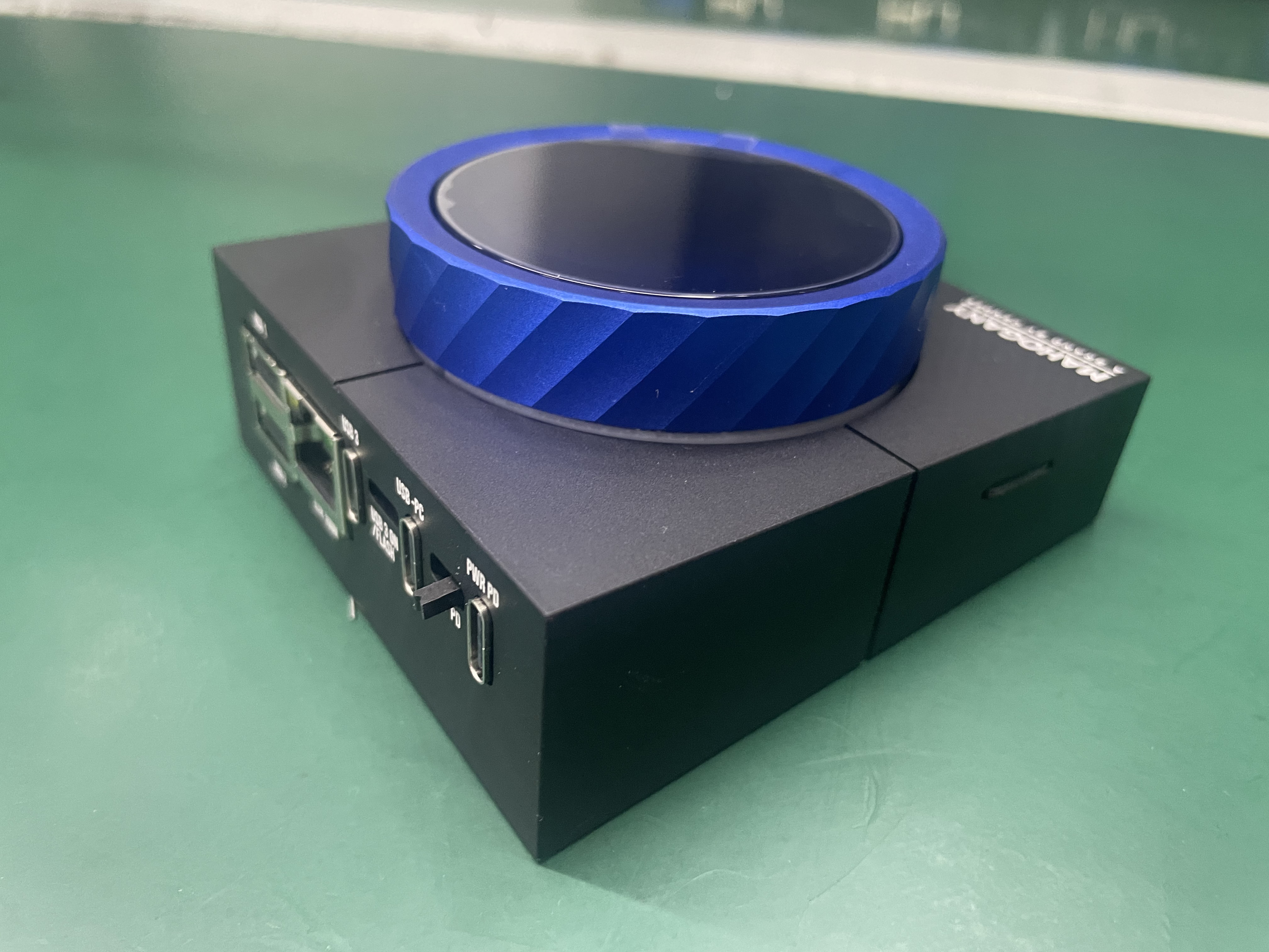 HALO TOUCH 多功能桌面USB HUB 产品图 1